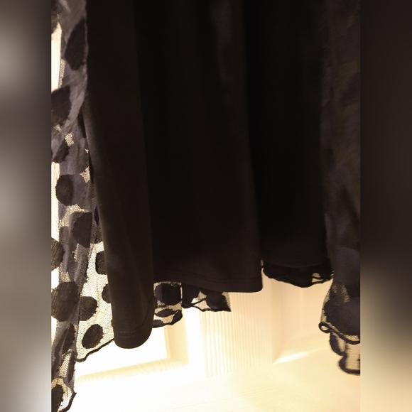 Flowy black dotted short skirt XS - Picture 4 of 5